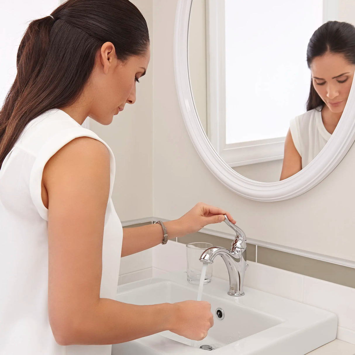 Boxe® Semi-Countertop Sink With Center Hole Only