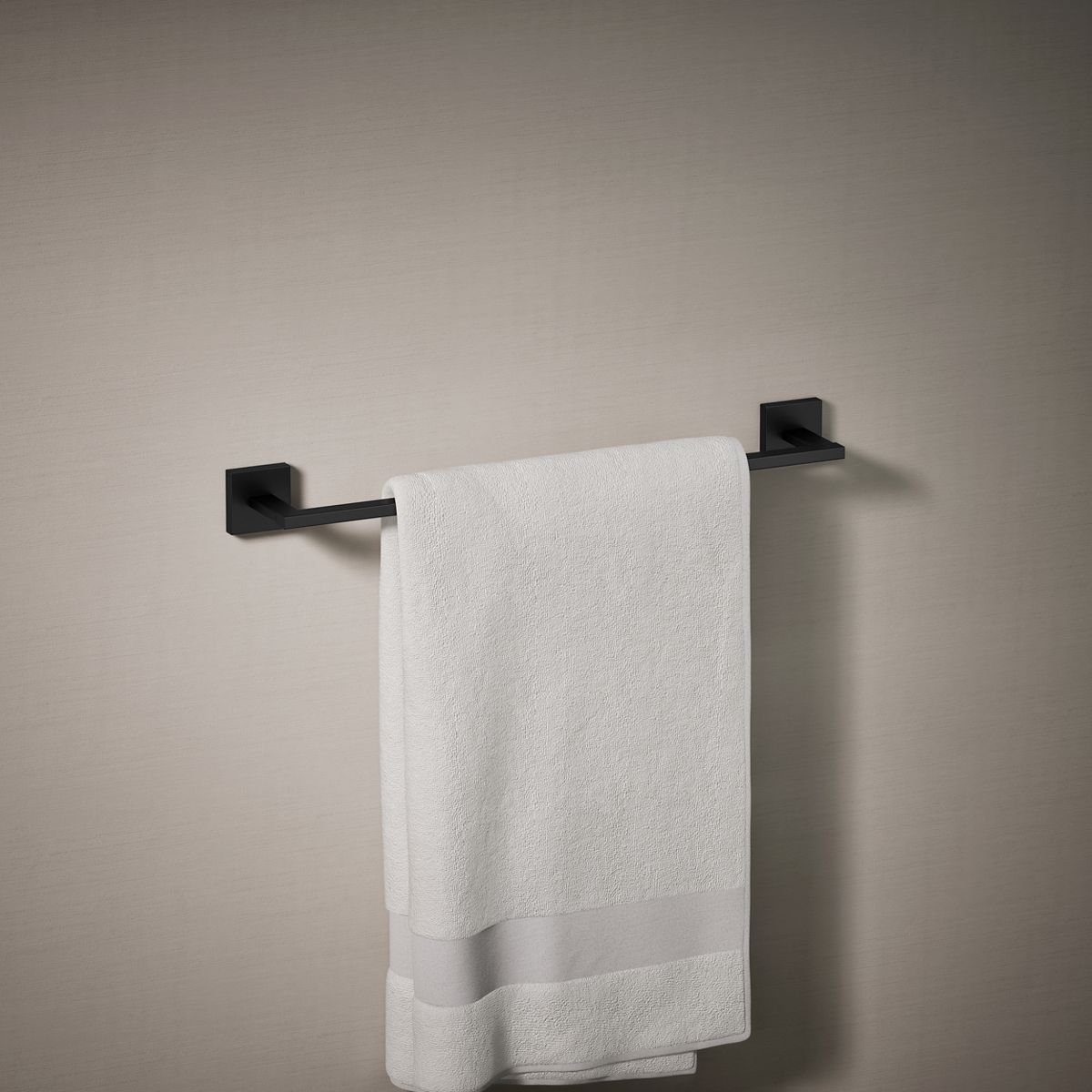 Square 18" towel bar