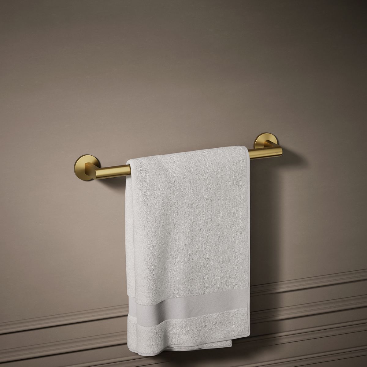 Components® 18" towel bar