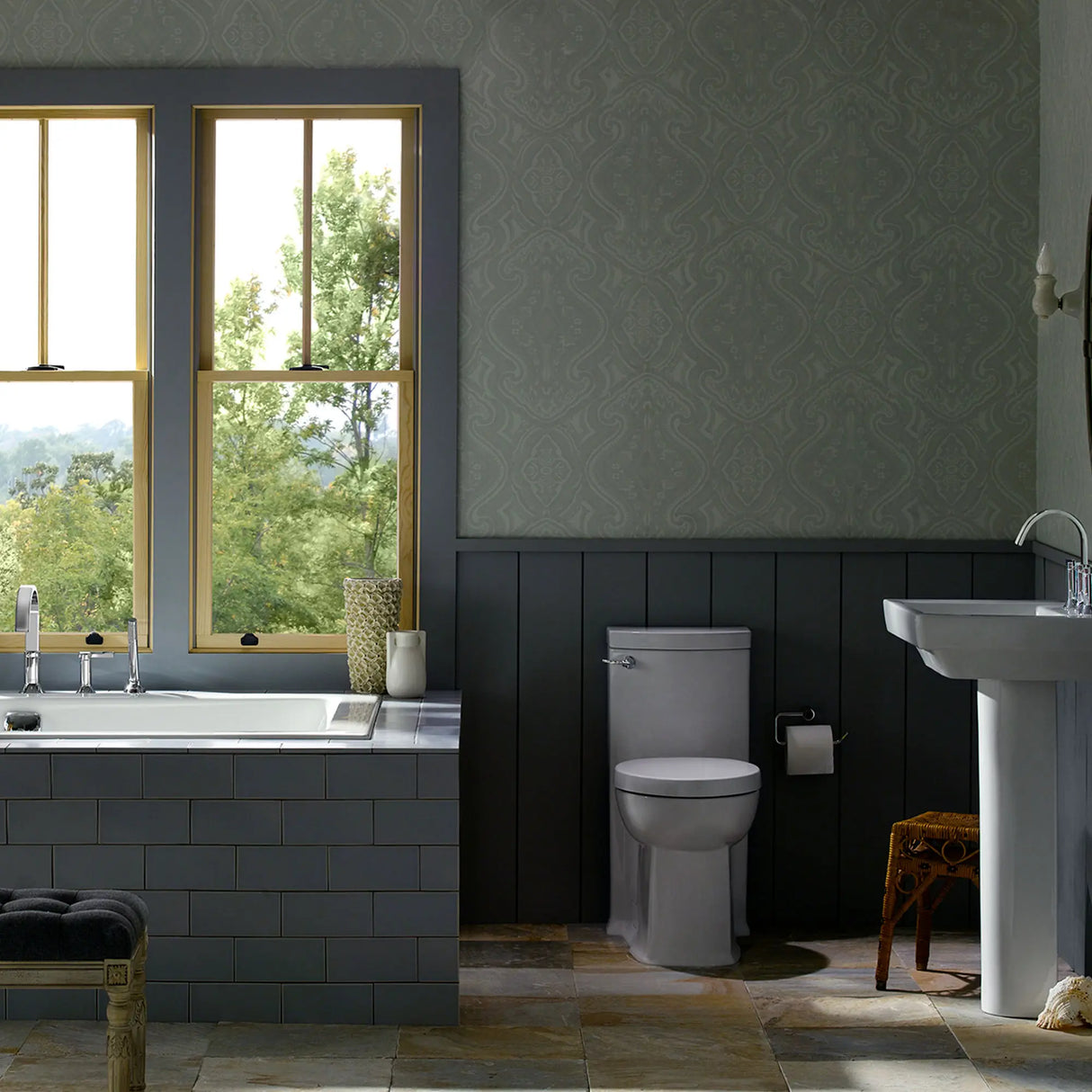 Boulevard® 4-Inch Centerset Pedestal Sink Top