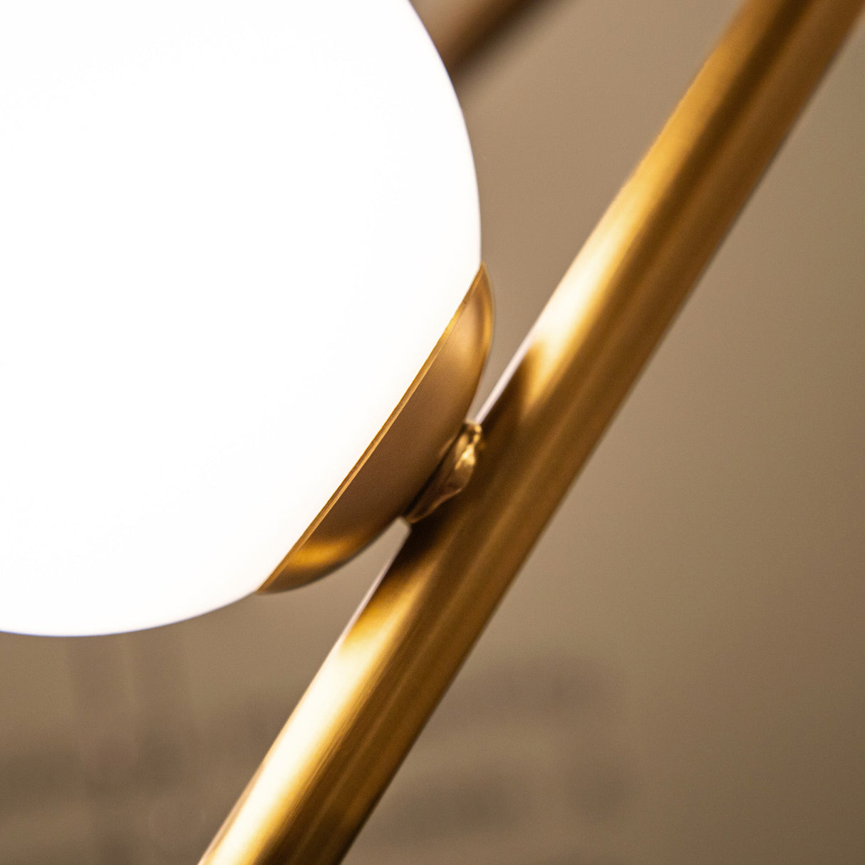 Kuzco Amara 32-in Chandelier