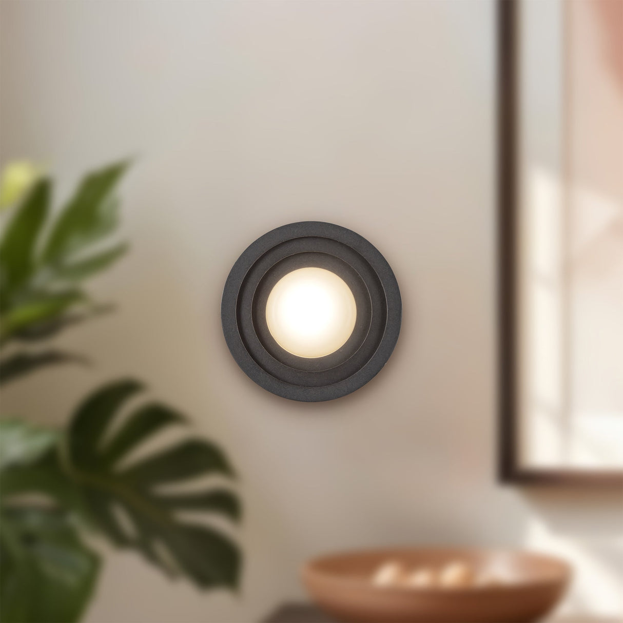 Kuzco Arco 5-in Wall Sconce