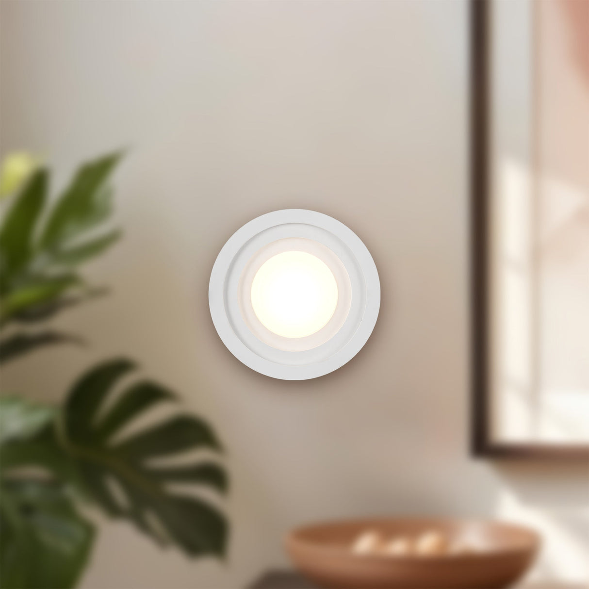 Kuzco Arco 5-in Wall Sconce