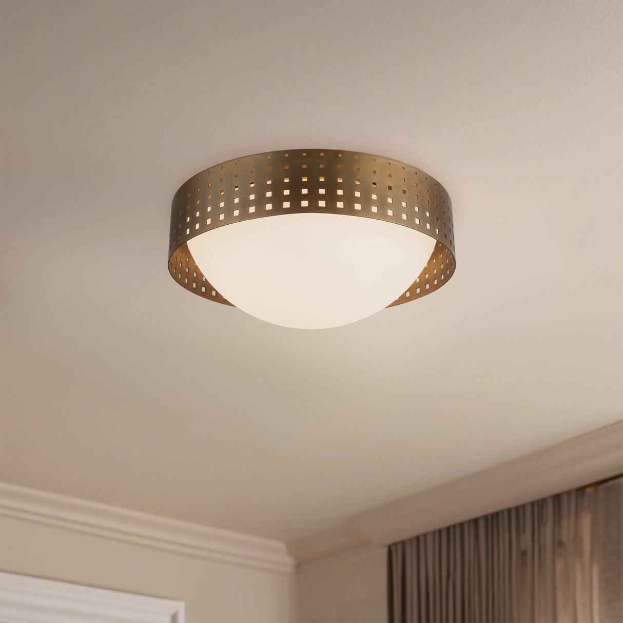 Kuzco Astoria 14-in Flush Mount