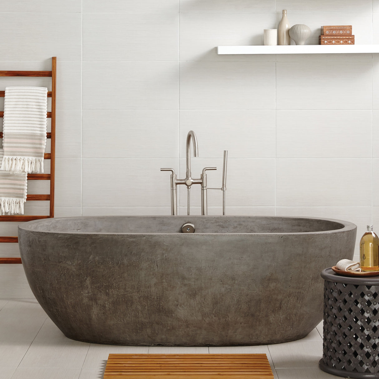 Avalon Bathtub