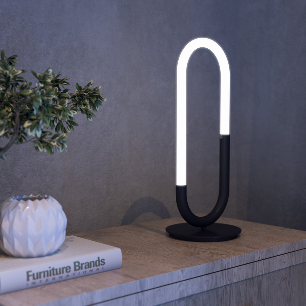 Kuzco Huron 21-in Table Lamp