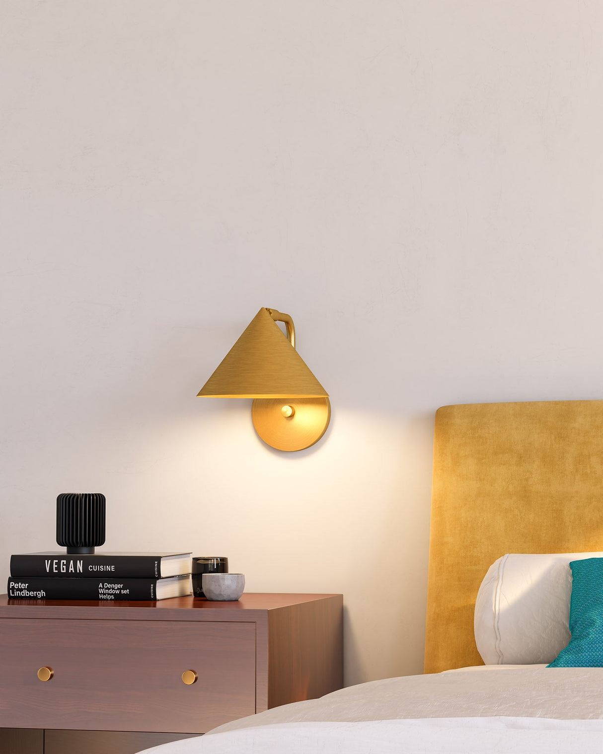 Alora Mood Remy 7-in Wall/Vanity Light