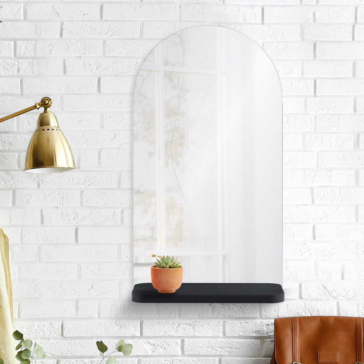 LUCILA 20" W x 36" H x 5.5" D