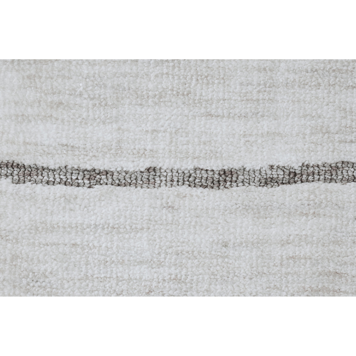 HAZEL 85.2" W x 122.4" L