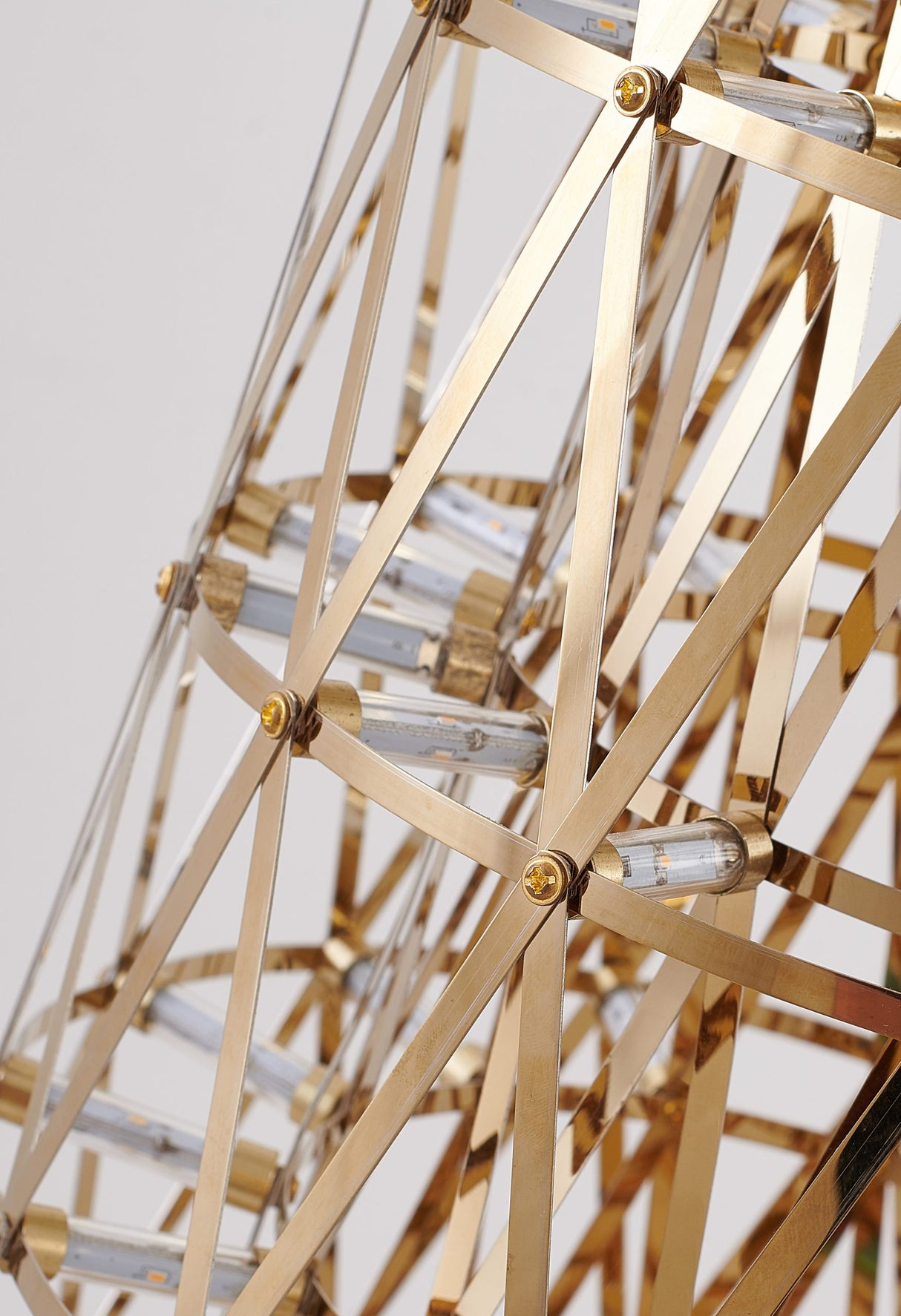 LED Floor Lamp BE26F63G