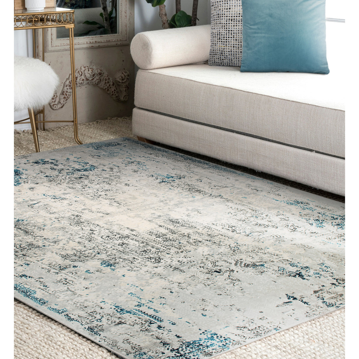 ARIELLA 94.44" W x 122.04" L