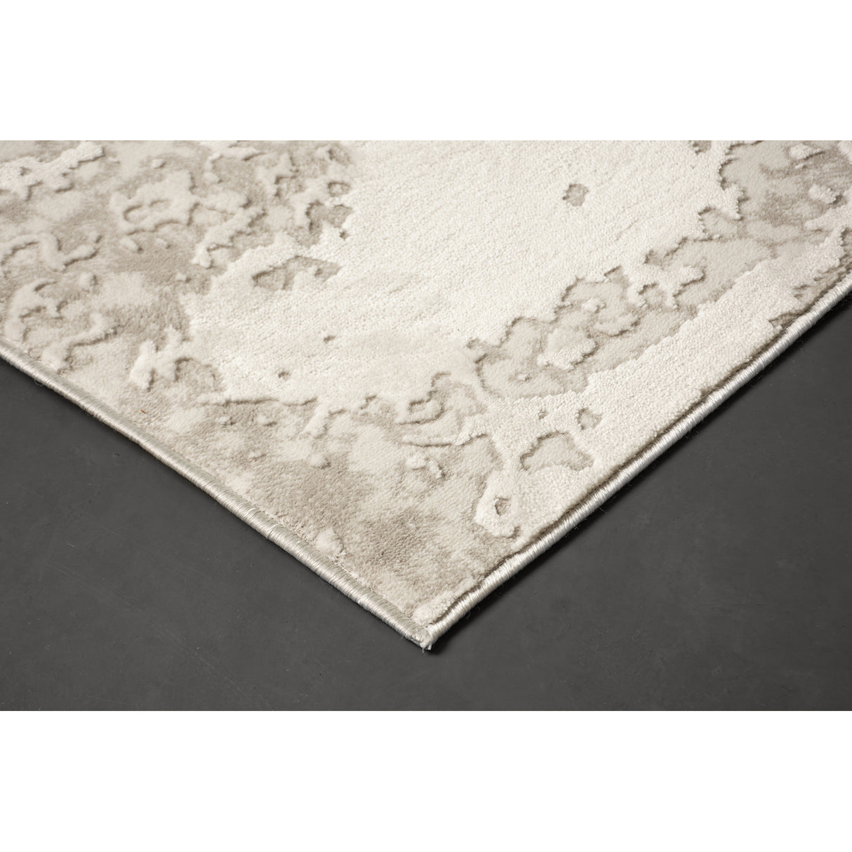 CAMILA 94.44" W x 122.04" L