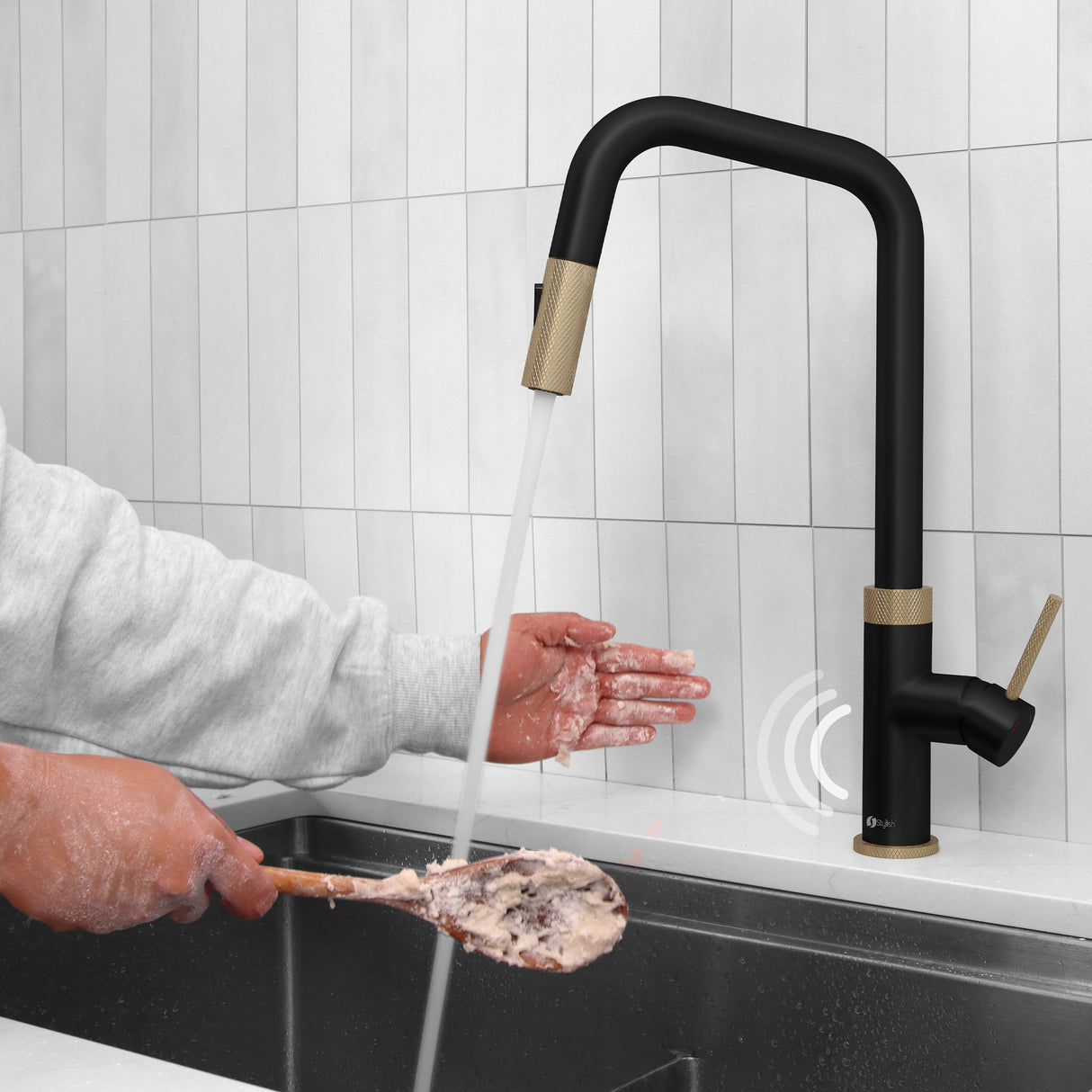 Single Handle Pull Down Touchless Kitchen Faucet