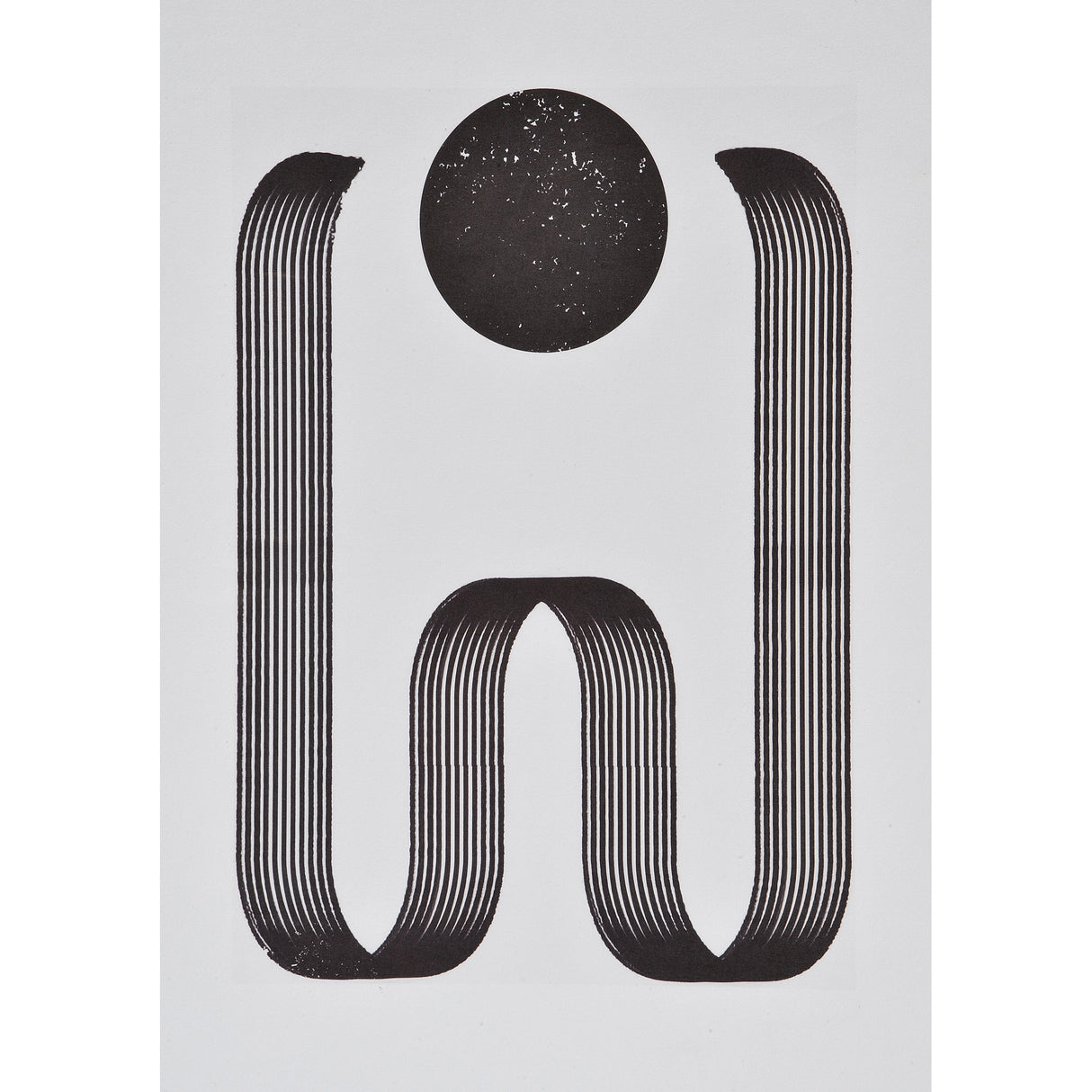 ARLO 24" W x 36" H x 1.3" D