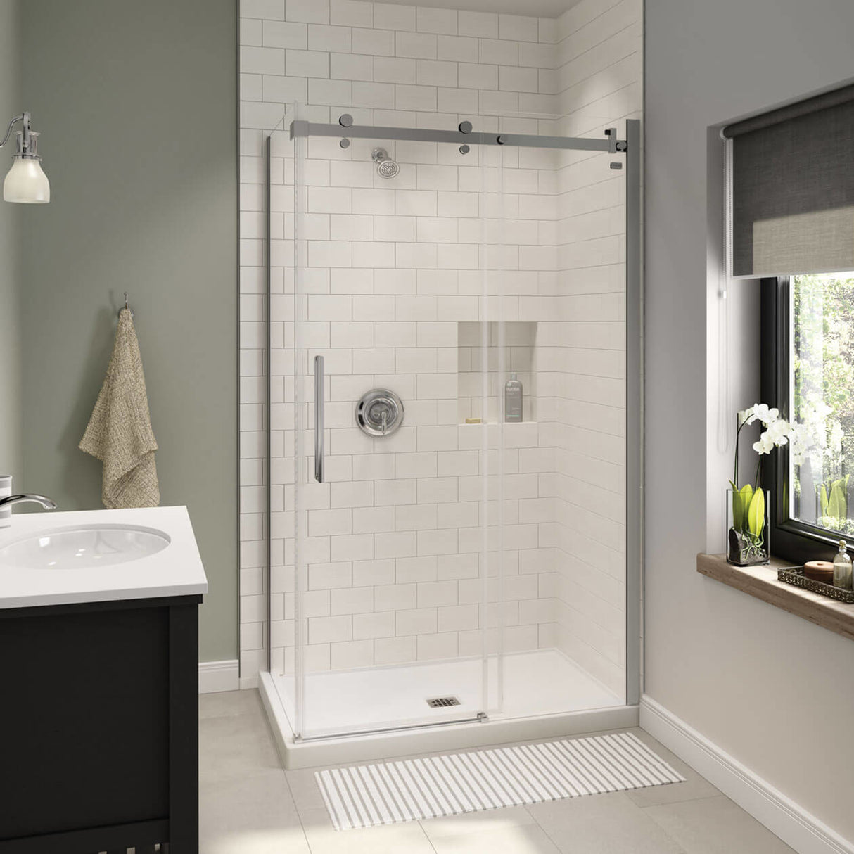 B3X 4836 Acrylic Corner Right Shower Base with Center Drain in White