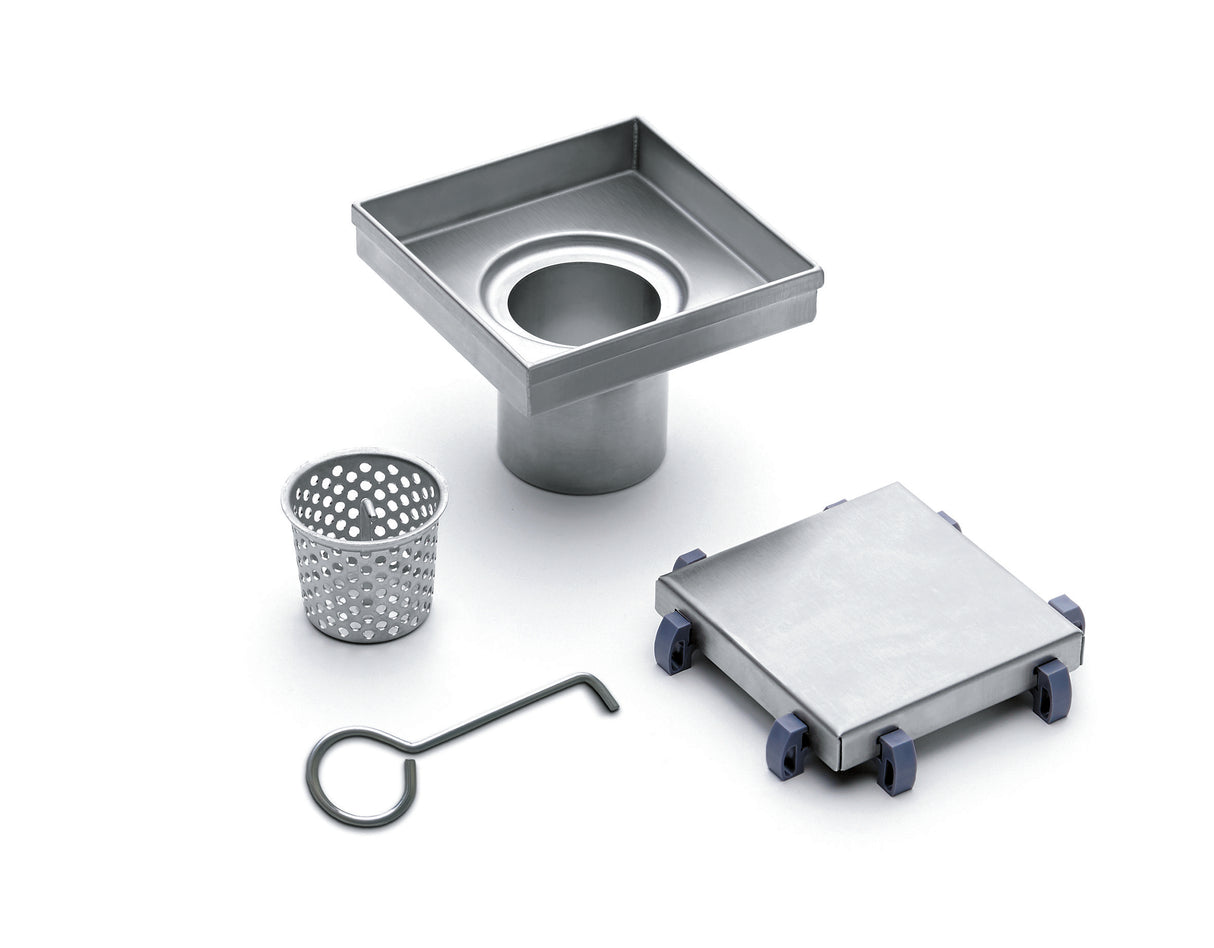 Square Drain With Linear Strip Cascata