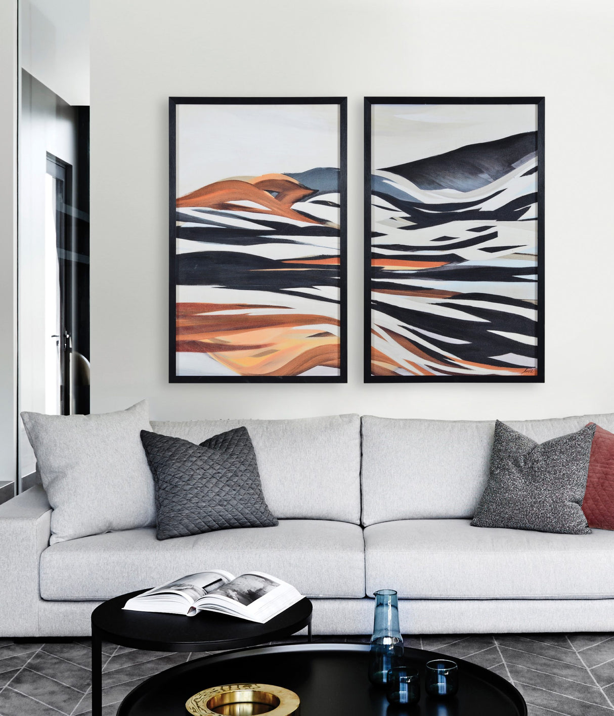 Micheal 25" W x 40" H x 1.25" D