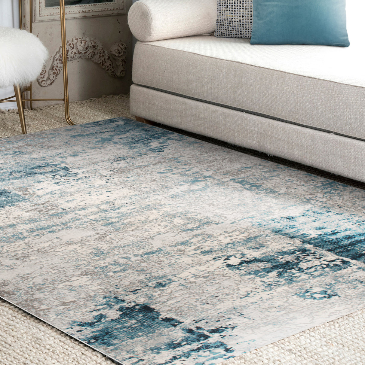 ARIELLA 85.2" W x 122.4" L