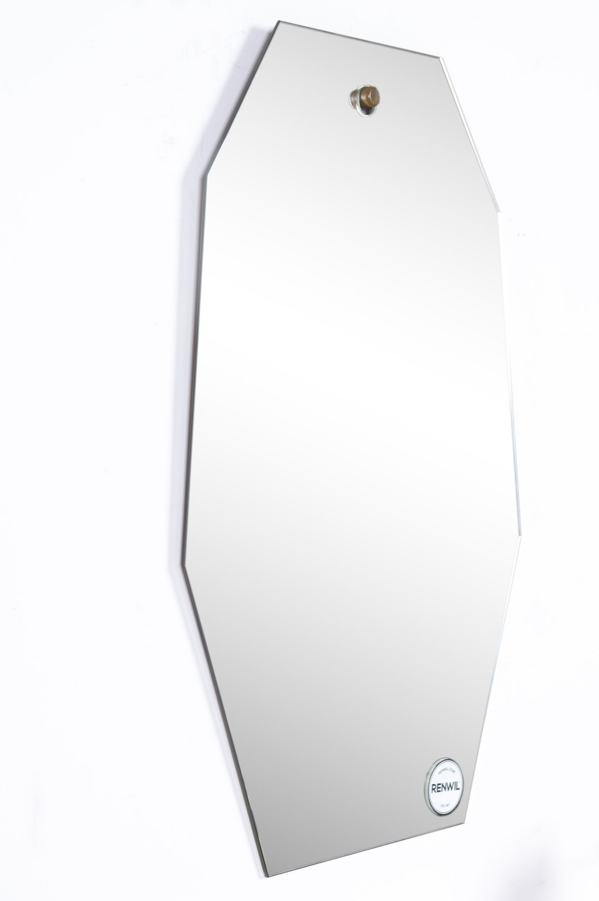 Apse 21.25" W x 34.5" H x 0.4" D