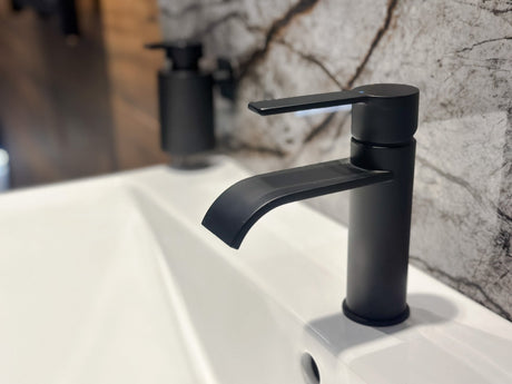 Single Hole Faucets