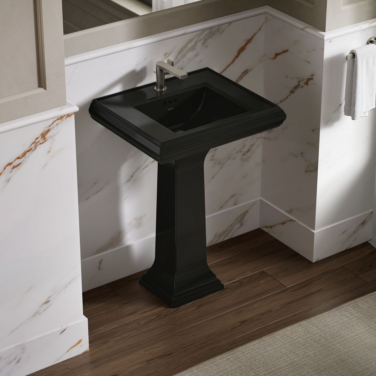 Memoirs® Bathroom sink pedestal