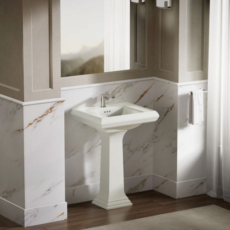 Memoirs® Bathroom sink pedestal