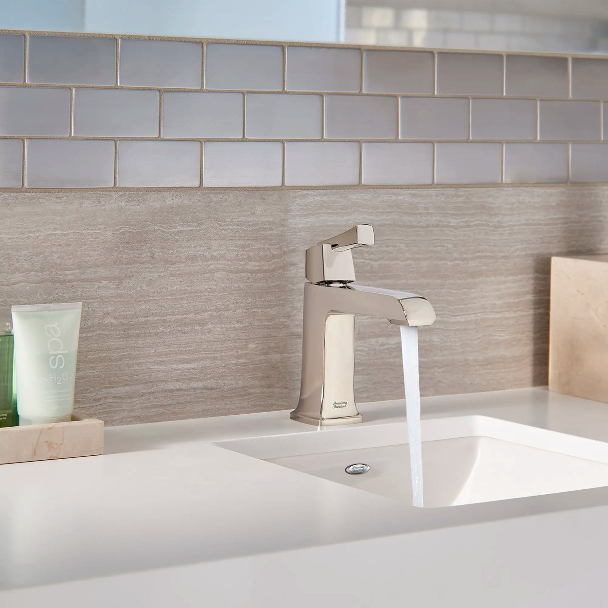 Townsend® Single Hole Single-Handle Bathroom Faucet 1.2 gpm/4.5 L/min With Lever Handle