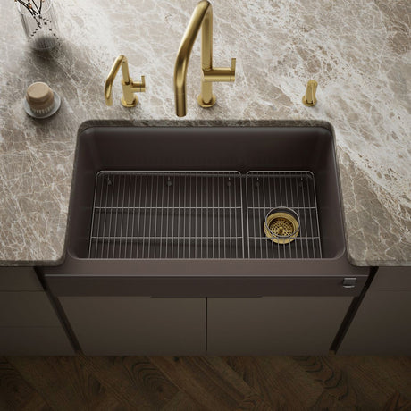 Cairn® Undermount single-bowl farmhouse kitchen sink