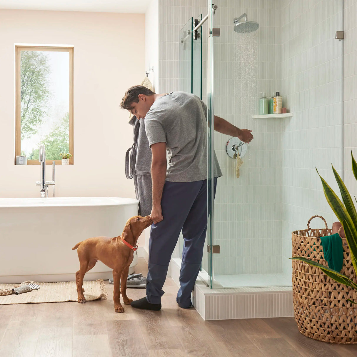 Studio® S 8-Inch 1.8 gpm/6.8 L/min Water-Saving Rain Showerhead