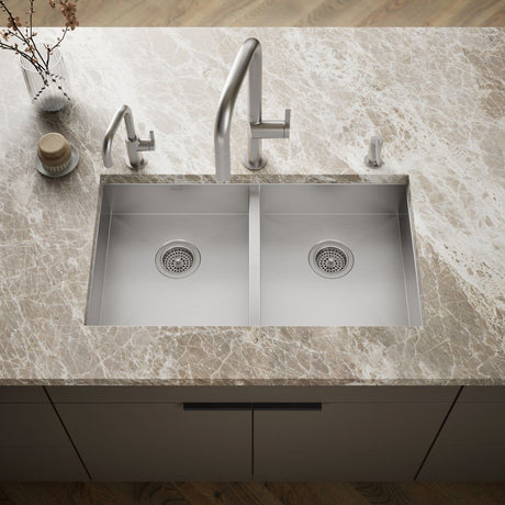 Vault™ 32" undermount double-bowl kitchen sink