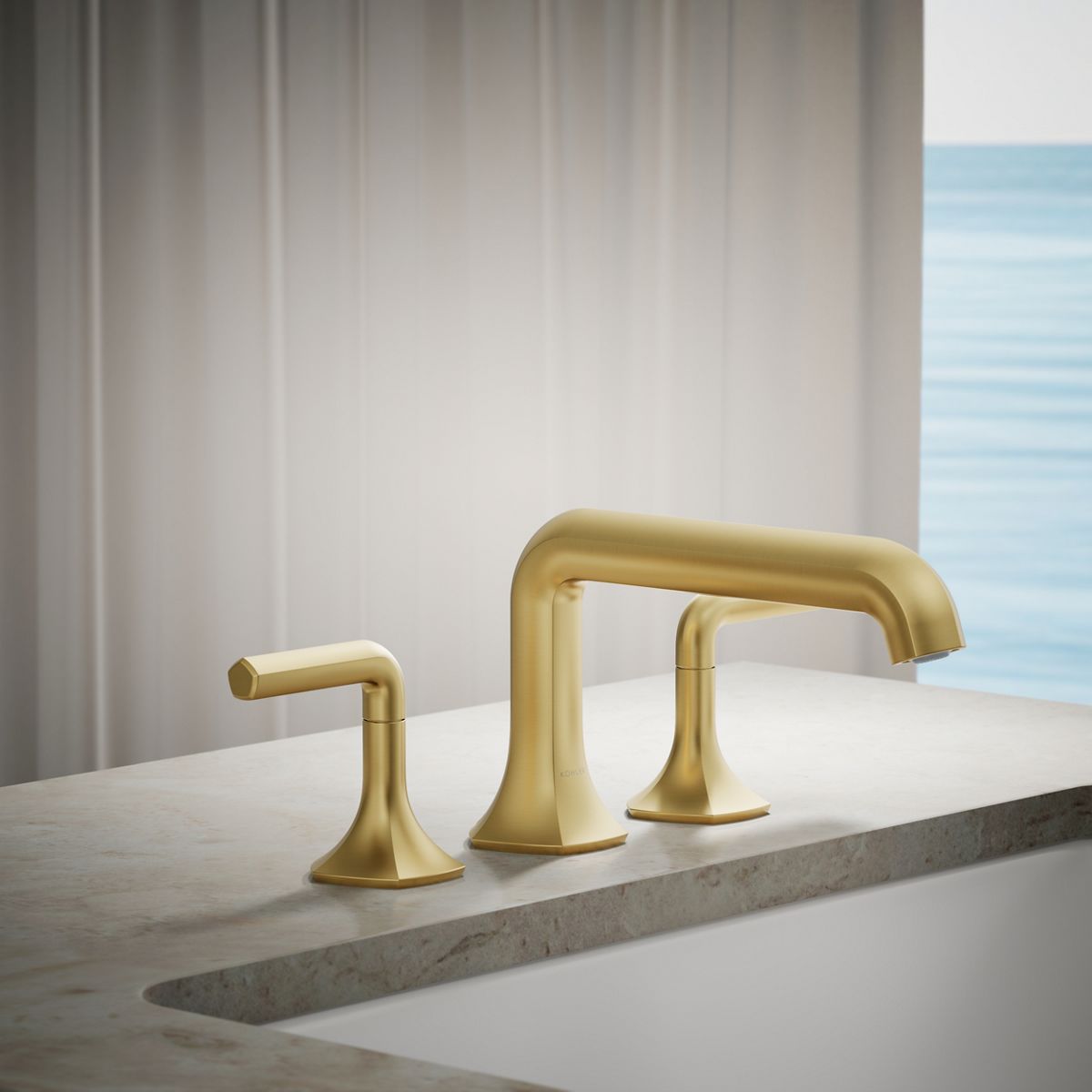 Occasion® Deck-mount bath spout with Straight design