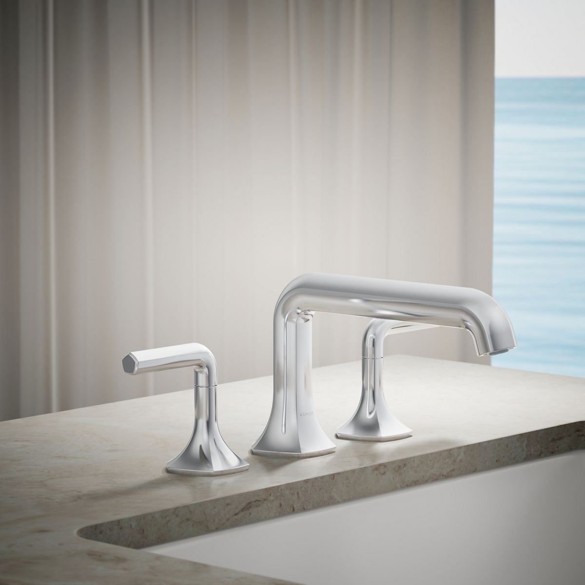 Occasion® Deck-mount bath spout with Straight design