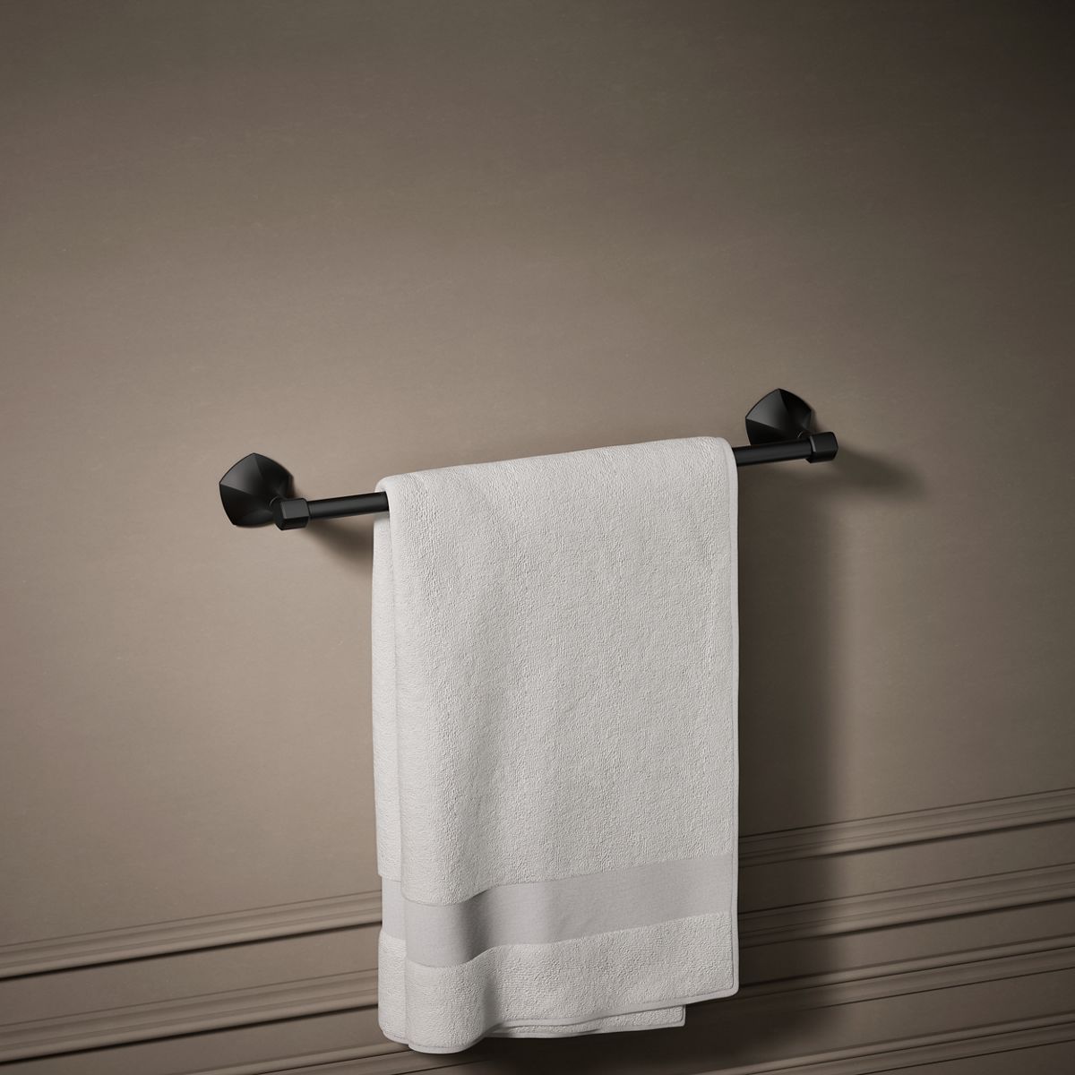 Occasion® 18" towel bar