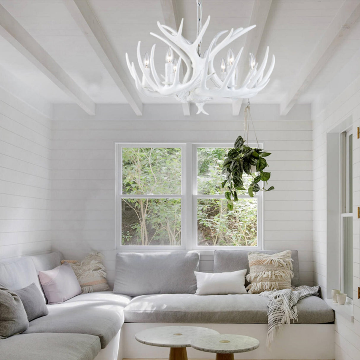 Antler Pendant IL07WH