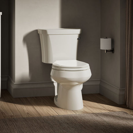 Wellworth® Two-piece round-front toilet, 1.28 gpf
