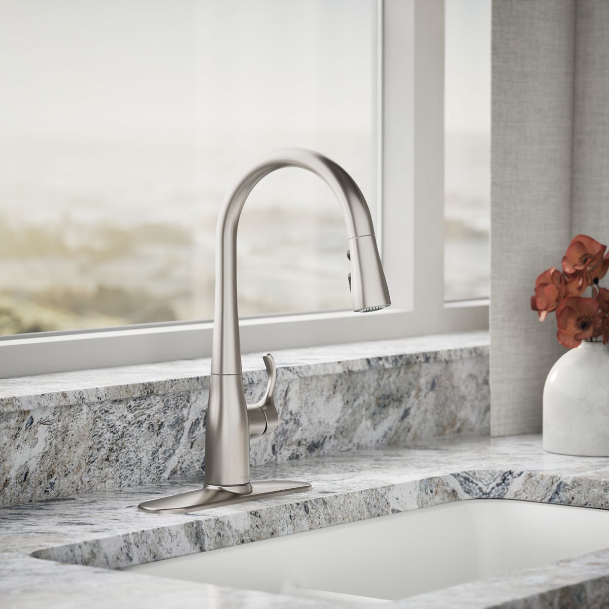 Simplice® Compact pull-down kitchen sink faucet with three-function sprayhead