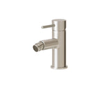 Single-hole bidet with swivel spray