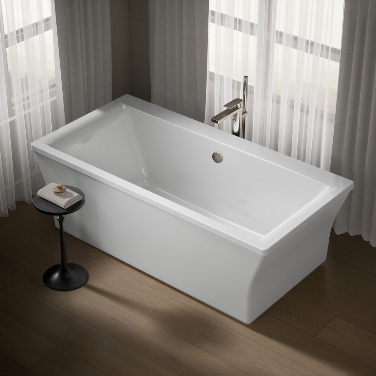 Stargaze® 72" x 36" freestanding bath with fluted shroud