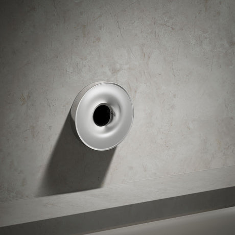 Wall- or -ceiling-mount bath filler