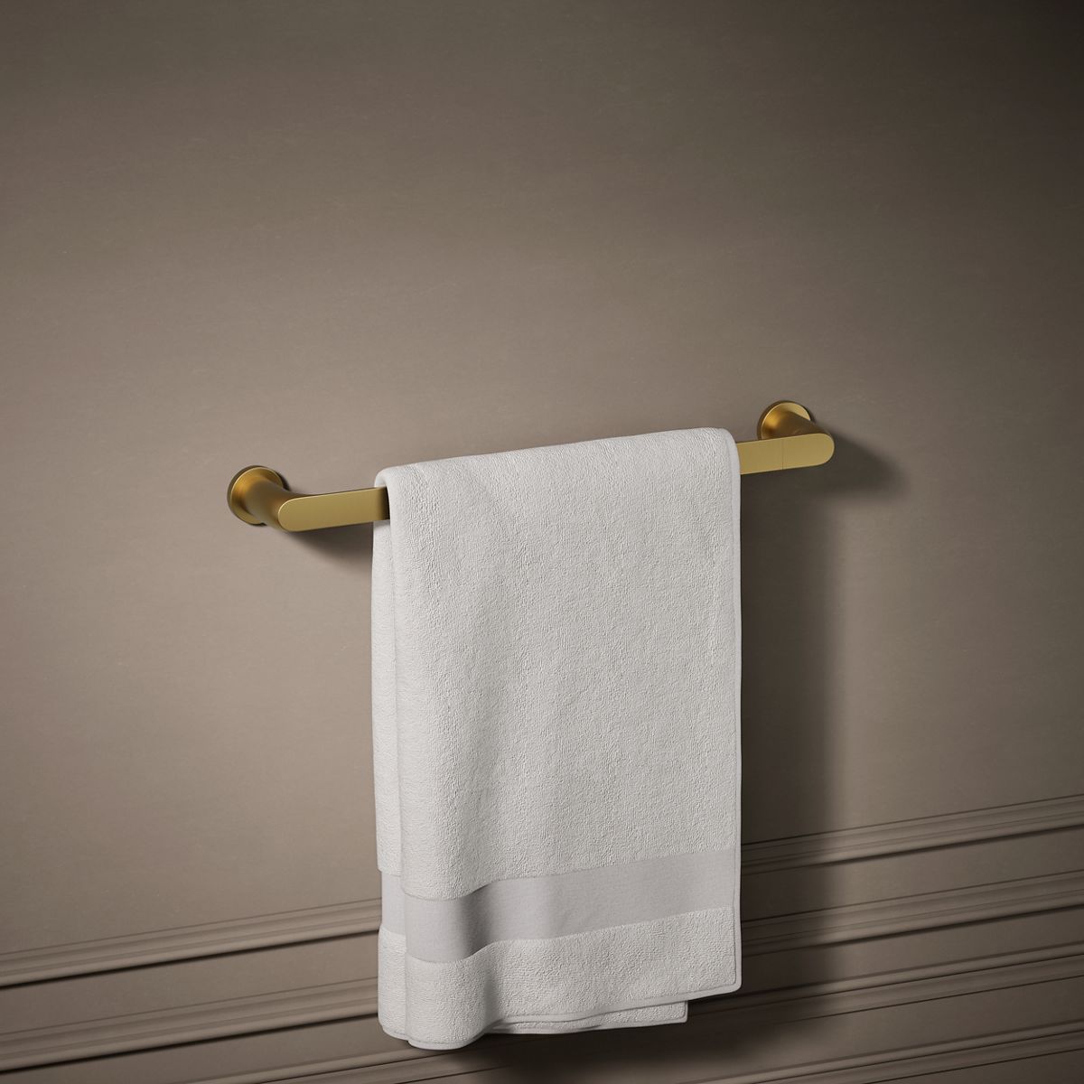 Avid® 18" towel bar