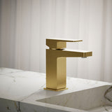 Honesty® Single-handle bathroom sink faucet, 0.5 gpm