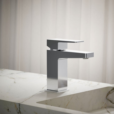 Honesty® Single-handle bathroom sink faucet, 0.5 gpm