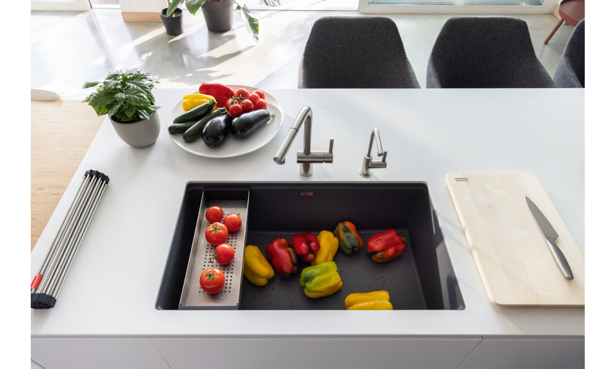 Maris Undermount Sink