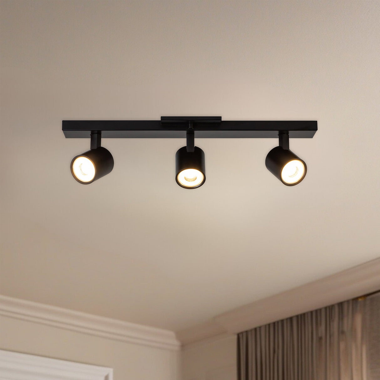 Kuzco Arnold 3-Head Track Light