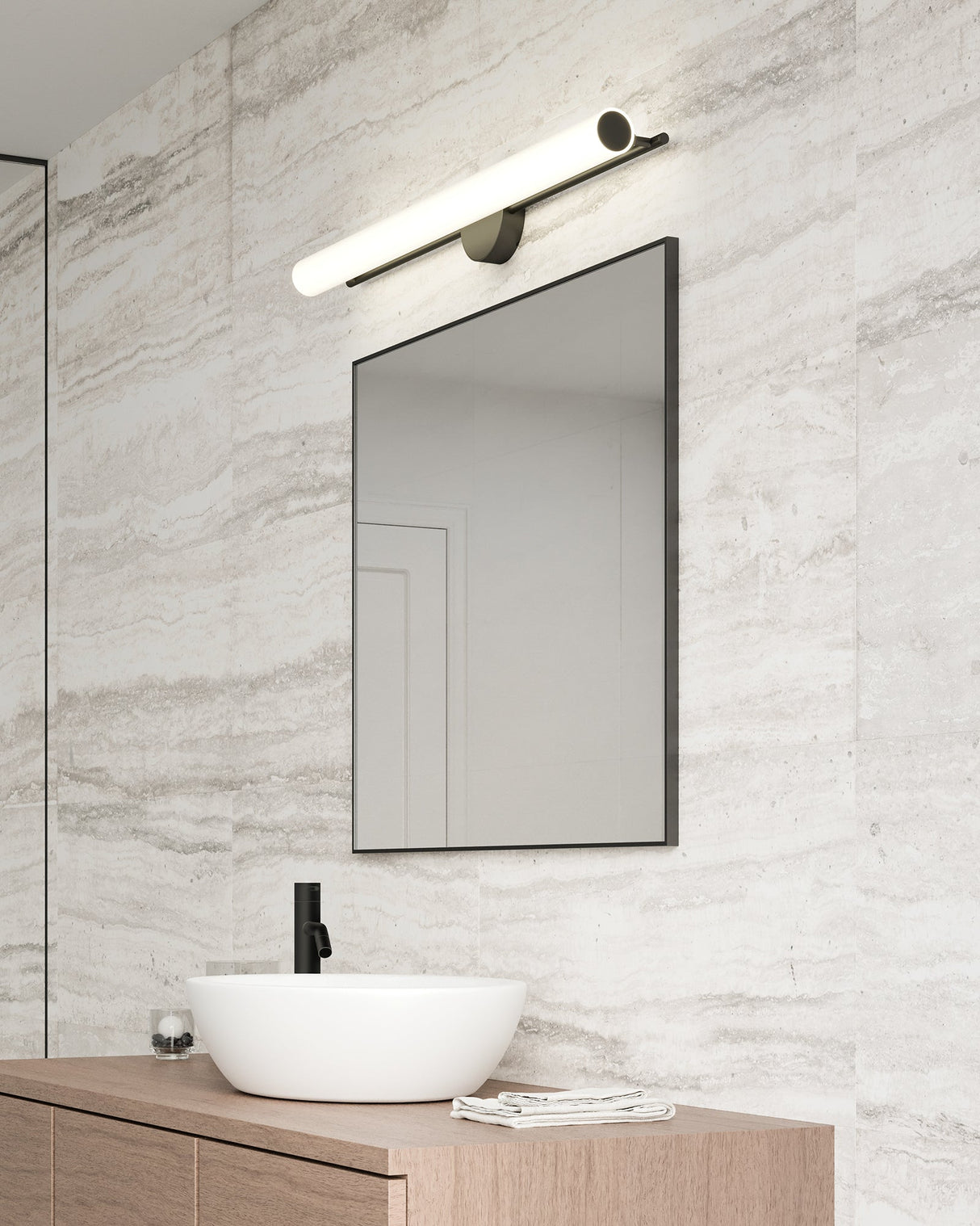 Kuzco Gramercy 36-in Wall Sconce