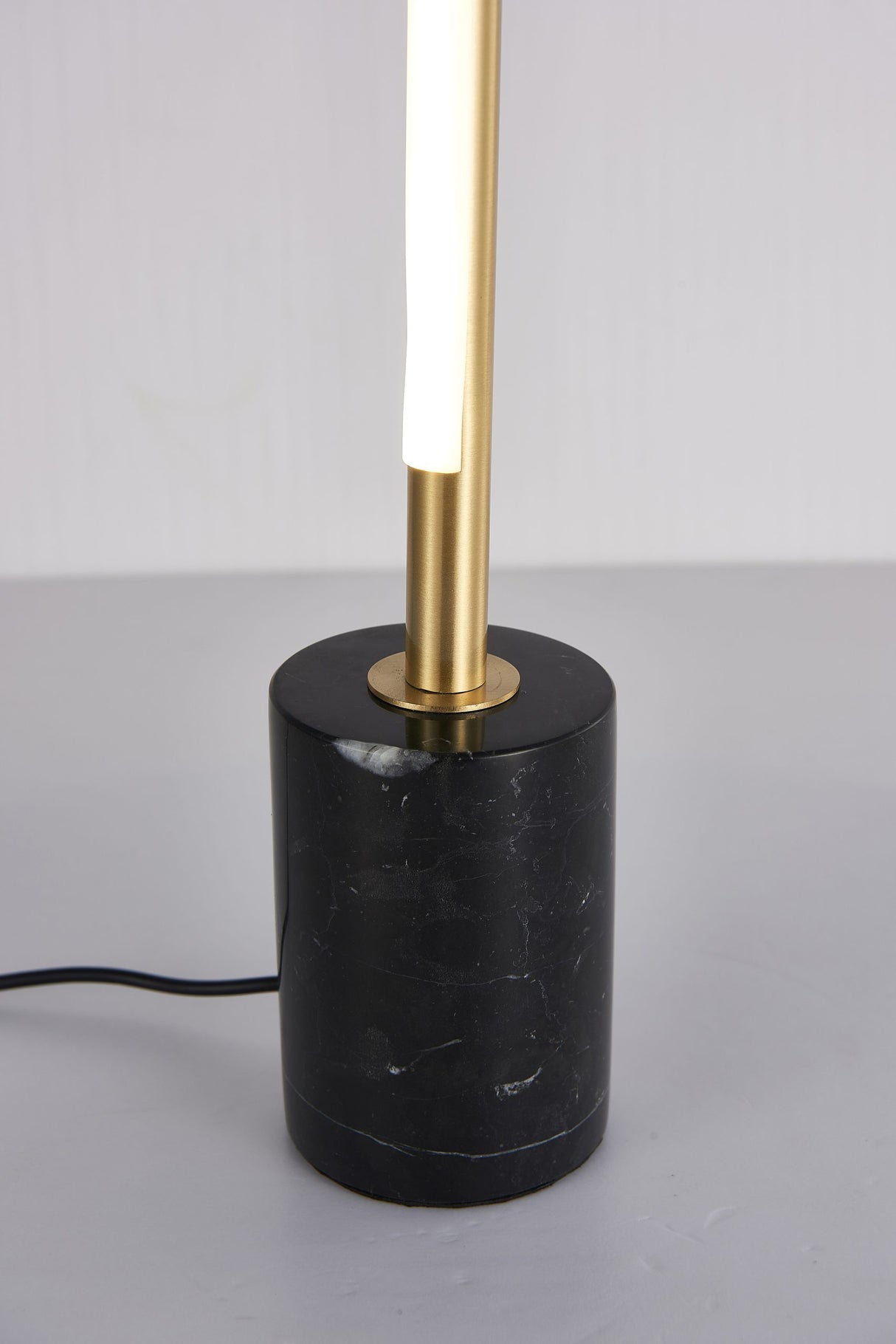 LED Table Lamp FT81T26BR