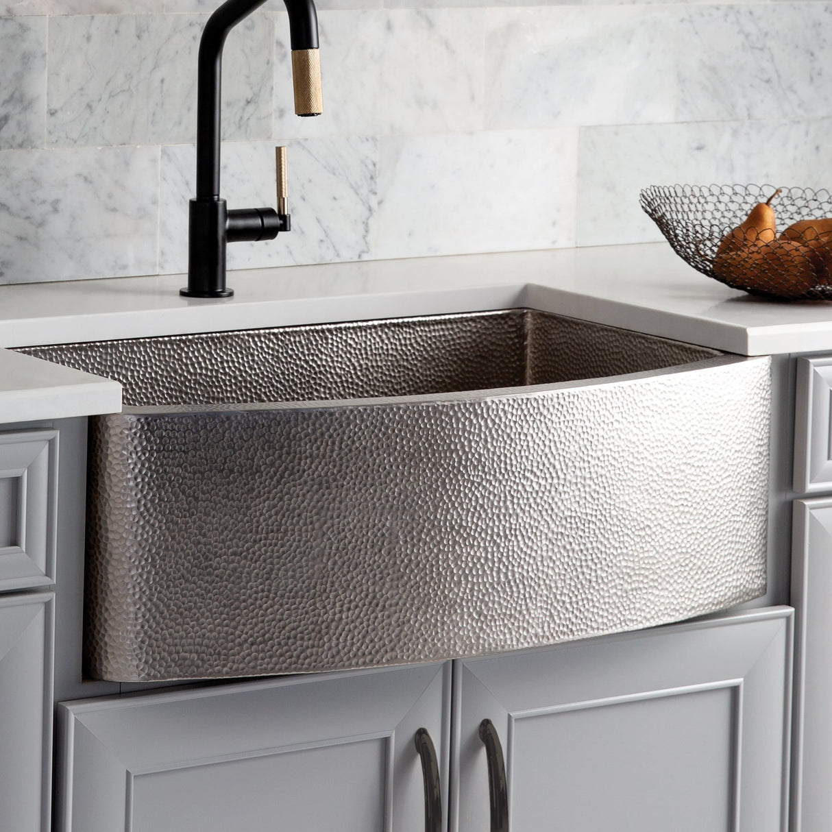Rhapsody Farmhouse Kitchen Sink