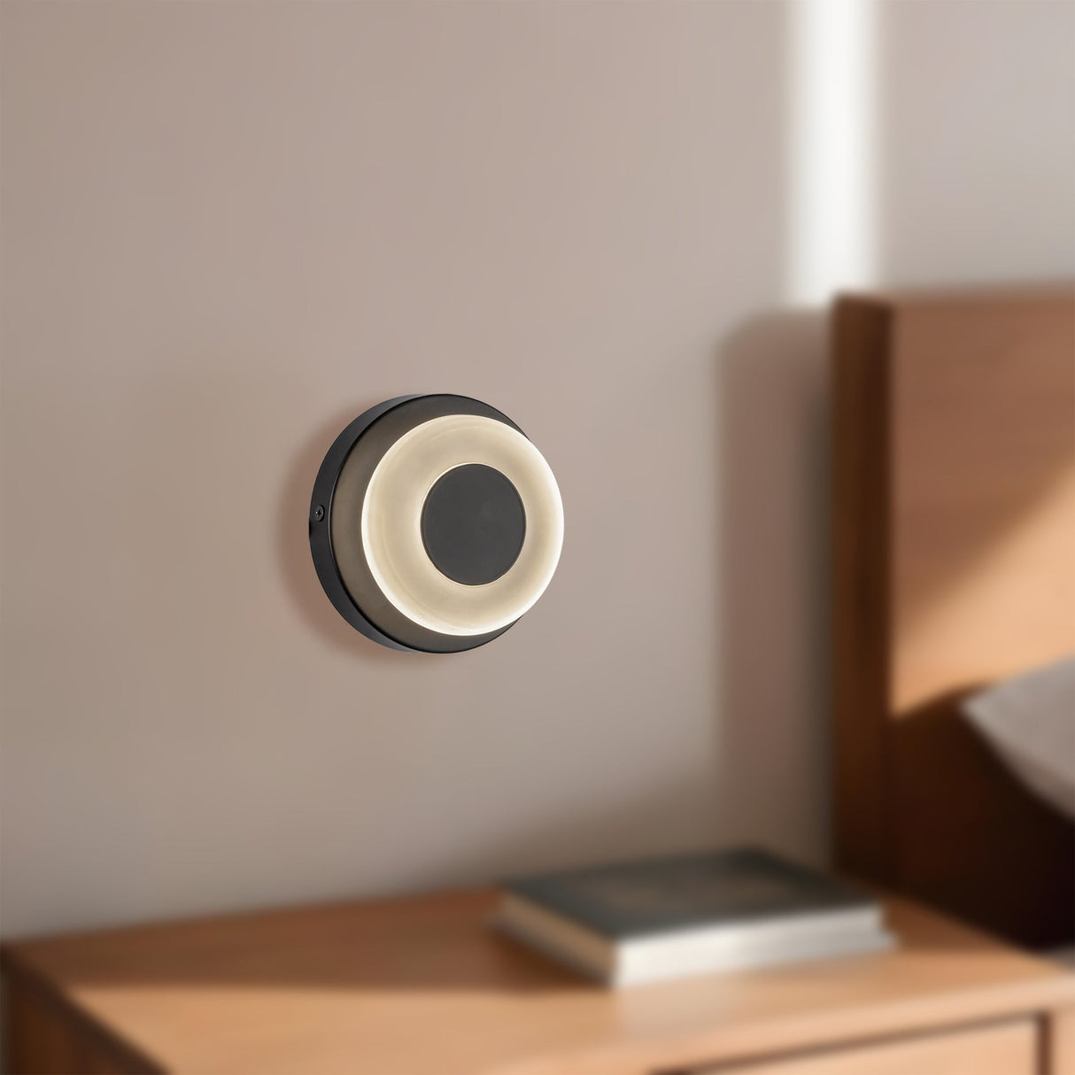 Kuzco Stephord 4-in Wall Sconce