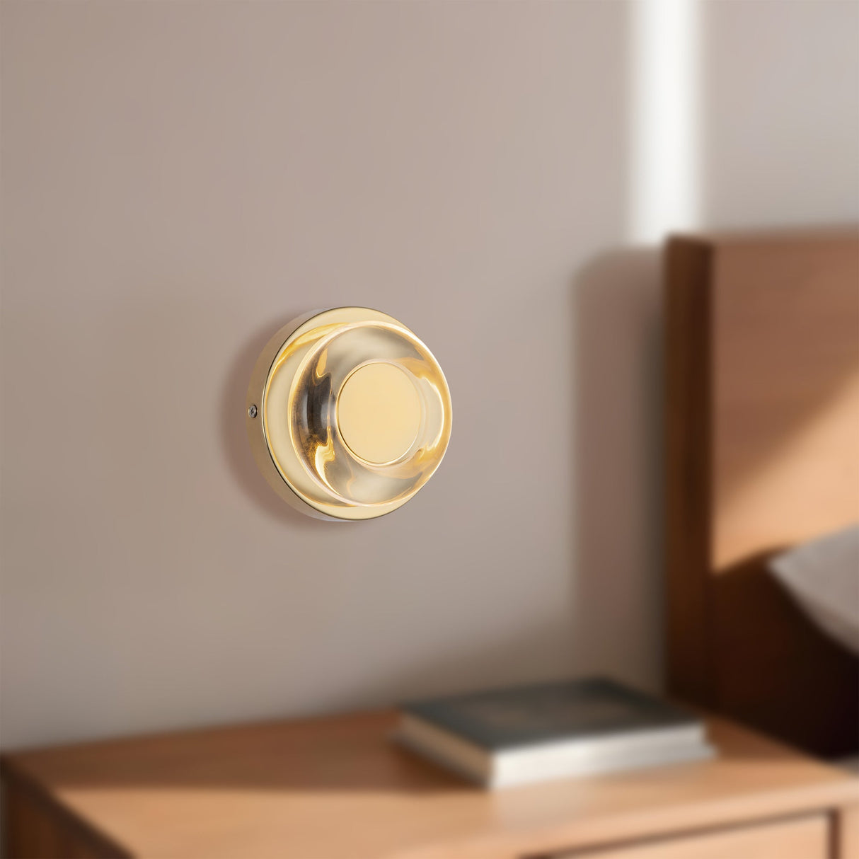 Kuzco Stephord 4-in Wall Sconce