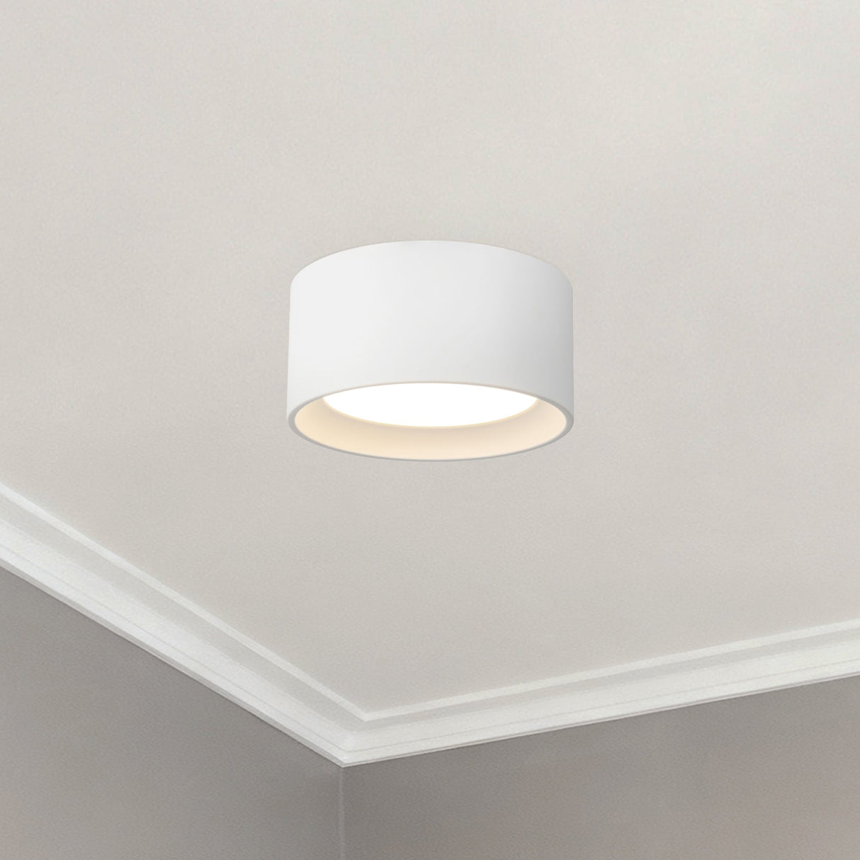 Kuzco Vibe Uma 7-in Short Semi-Flush Mount